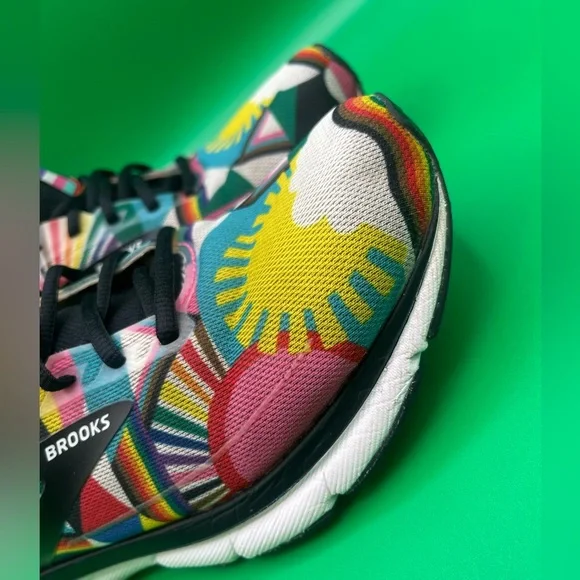 Brooks Multicolor Trace Running Shoes - Picture 3 of 12